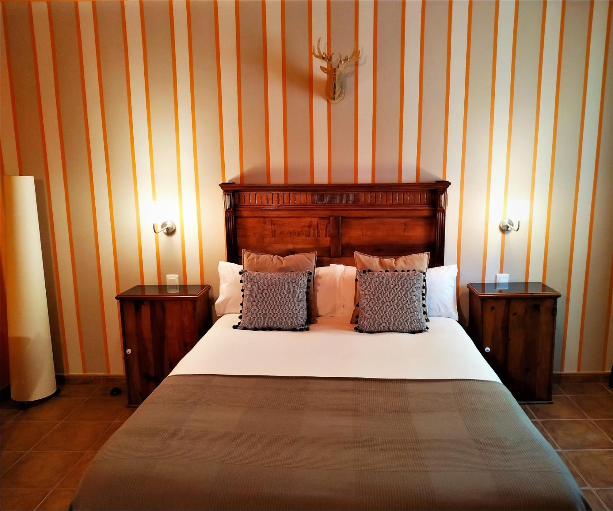 Hotel Rural Curia El Castellar Ruang foto